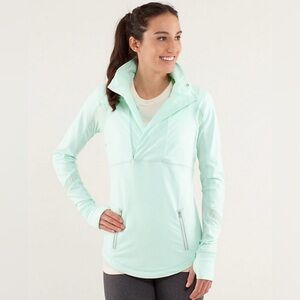 Lululemon Run: Reflective Pullover